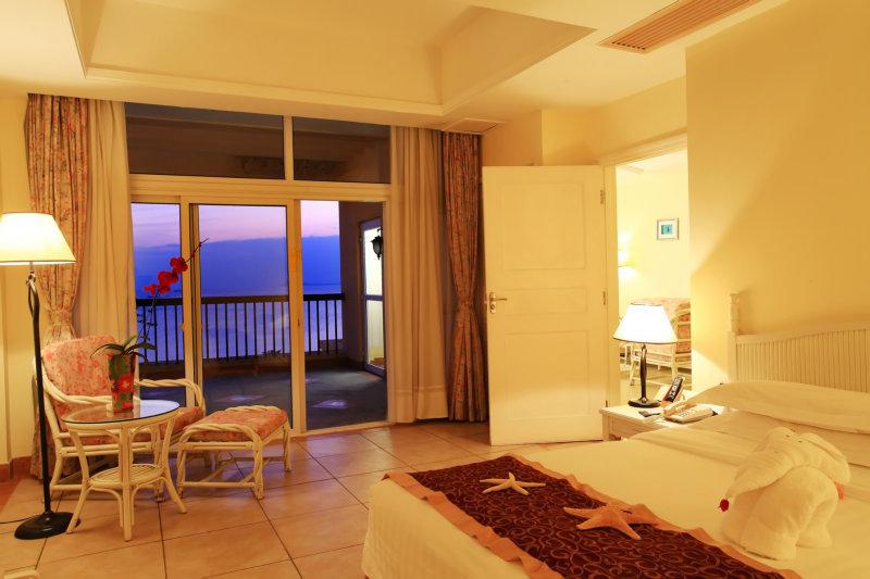 Sanya Golden Phoenix Seaview Hotel Экстерьер фото
