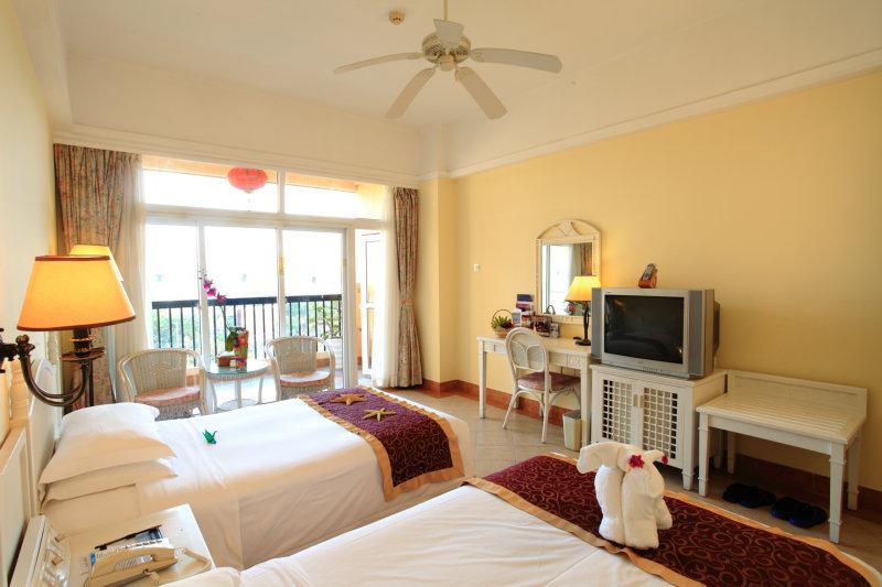 Sanya Golden Phoenix Seaview Hotel Экстерьер фото