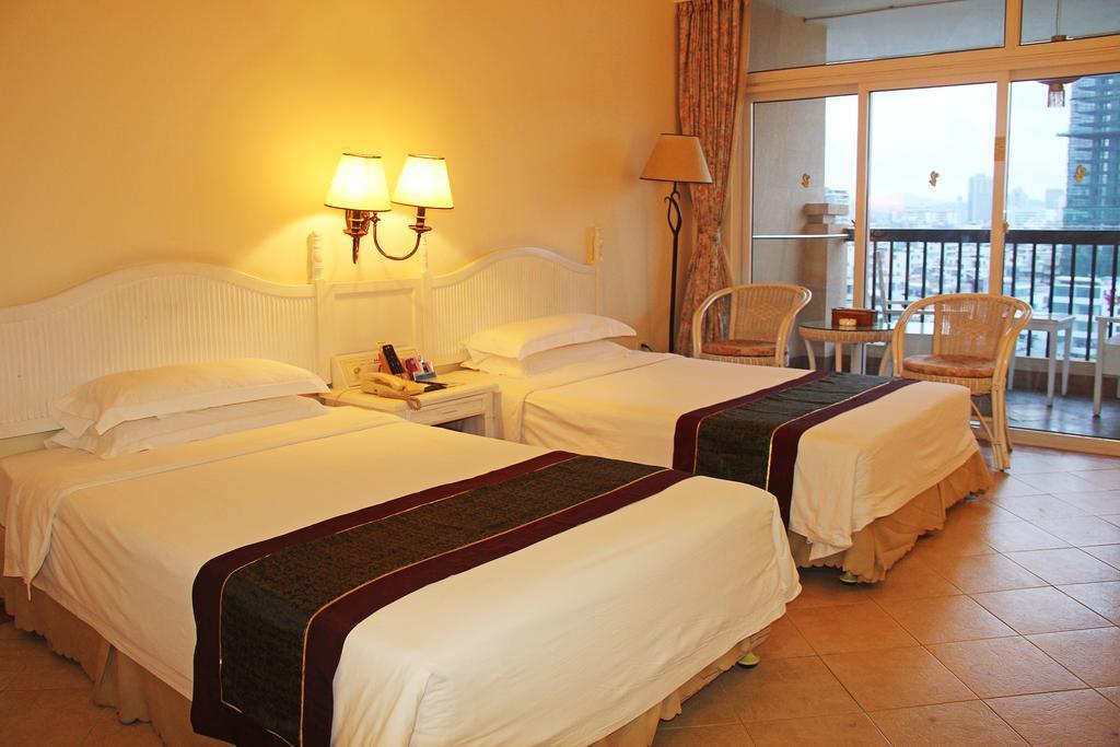 Sanya Golden Phoenix Seaview Hotel Номер фото