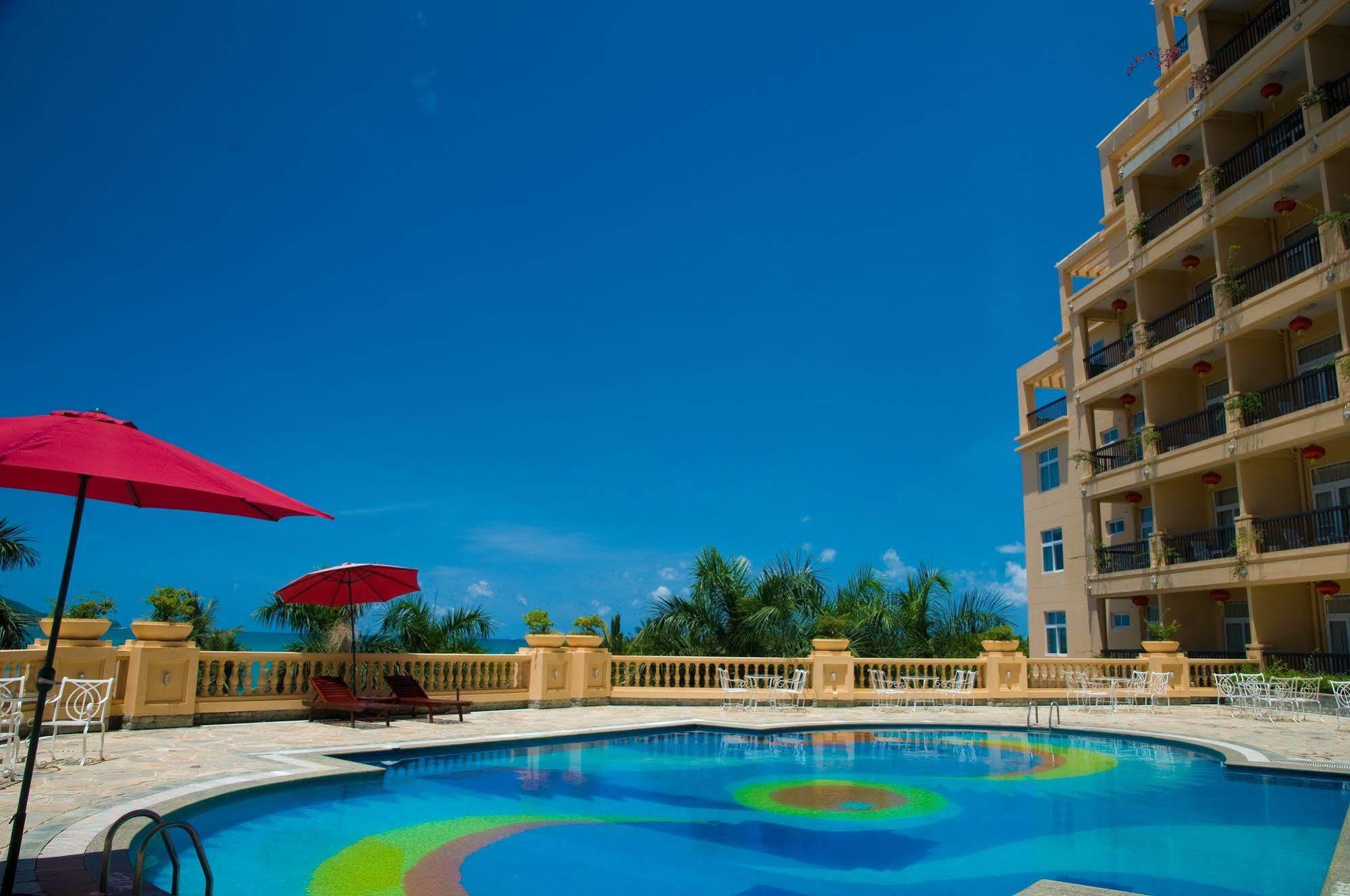Sanya Golden Phoenix Seaview Hotel Экстерьер фото